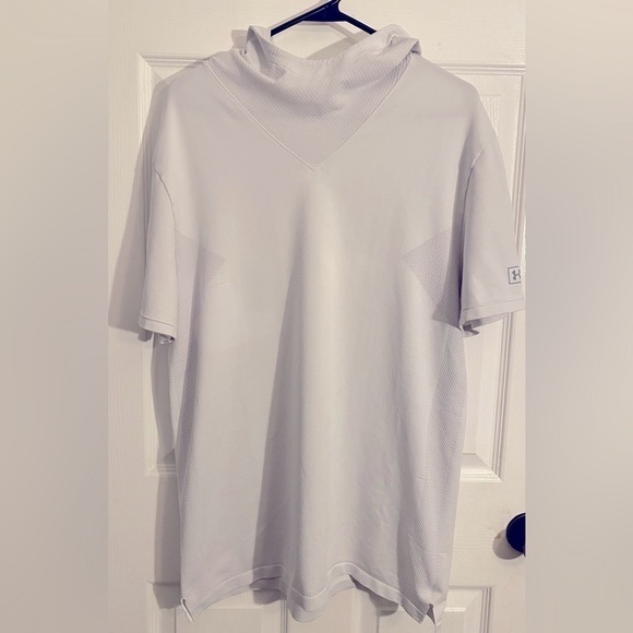 Under Armour White Fitted Top HeatGear Size Large - Picture 1 of 14